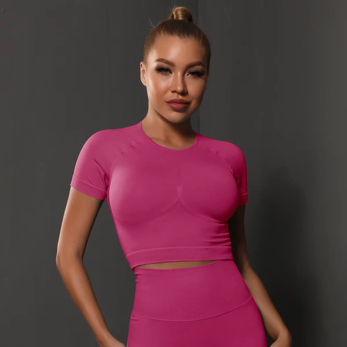 Woman Seamless Sports Top Yoga Crop Top Short Sleeve Top for Fitness Workout T-Shirt Tops Gym Clothing Running Sportswear